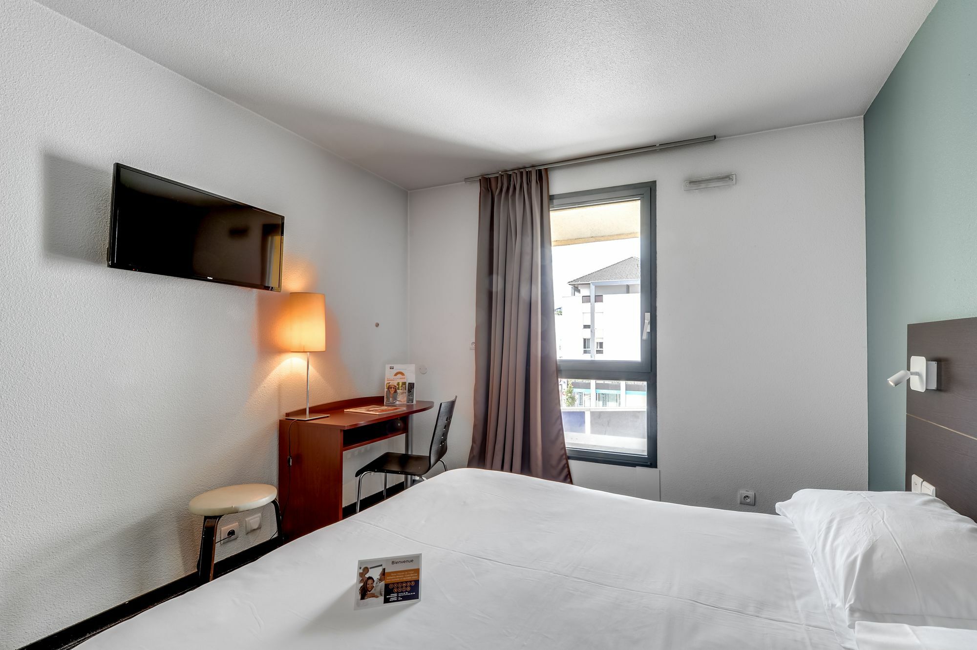 Ibis Annecy - Cran-Gevrier Hotel Ngoại thất bức ảnh